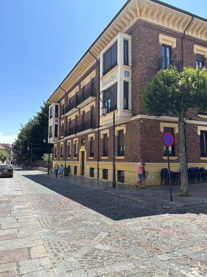 Hostal Restaurante Boccalino in León, Chaîne Cantabrique