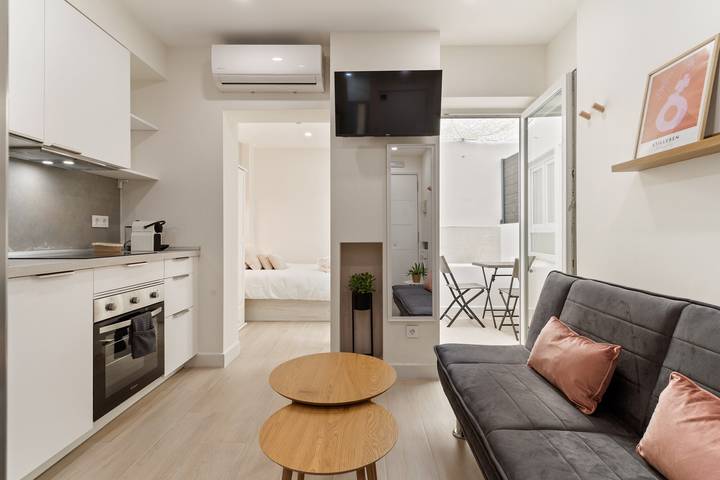 Entire studio, La Cala Home - Cala Arena - Ground Floor Studio with Private Patio and Pool in Playa de La Cala - El Torreón (Mijas), Mijas