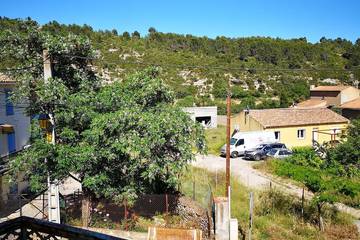 Gîte pour 9 personnes, avec jardin, animaux acceptés à Aigues-Vives (Hérault)