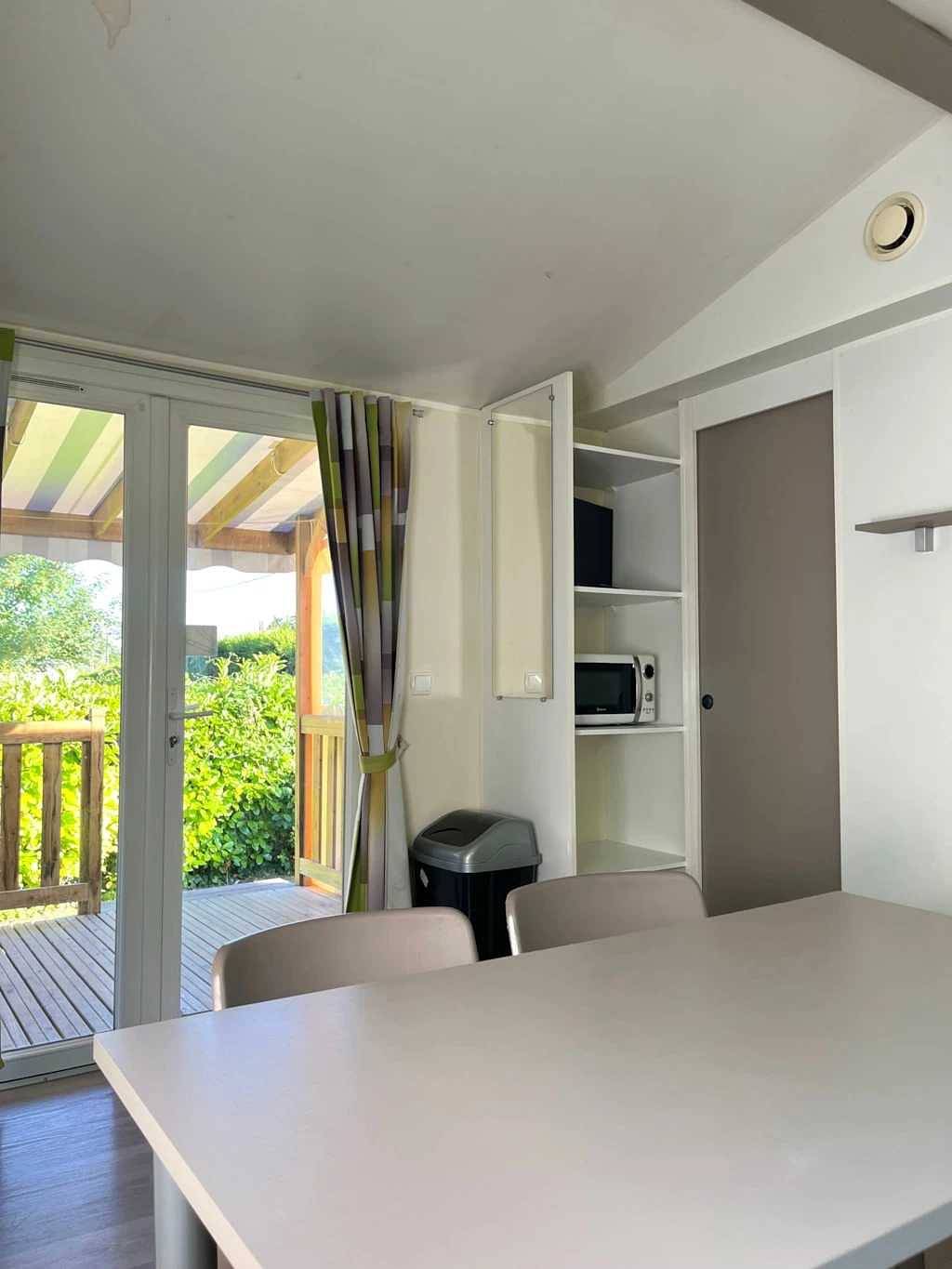 Camping 2 étoiles - ccbabhg in Angicourt, Oise