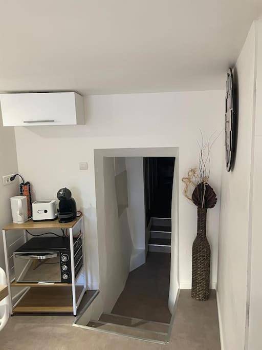 Appartement entier, Appartement T1 renové in Gigean, Côte méditerranéenne (France)