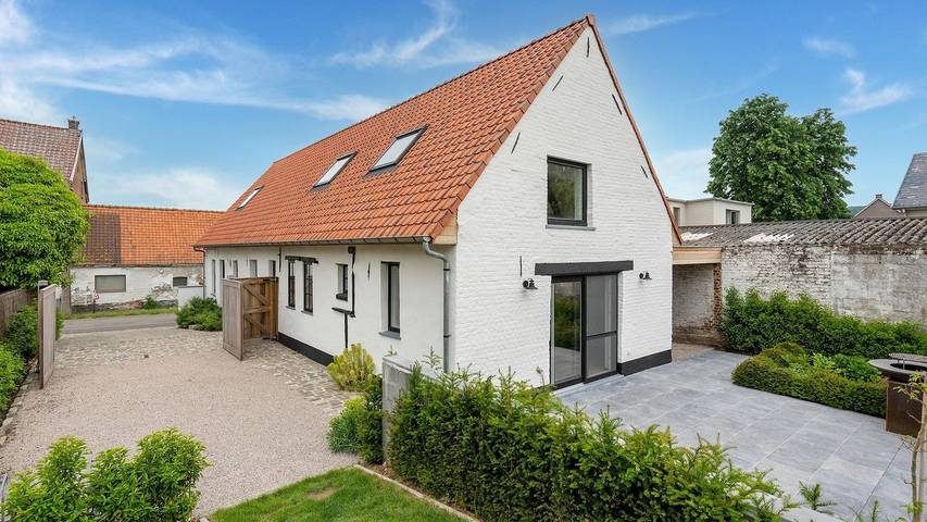 Vakantiehuis voor 11 personen, met tuin in Henegouwen