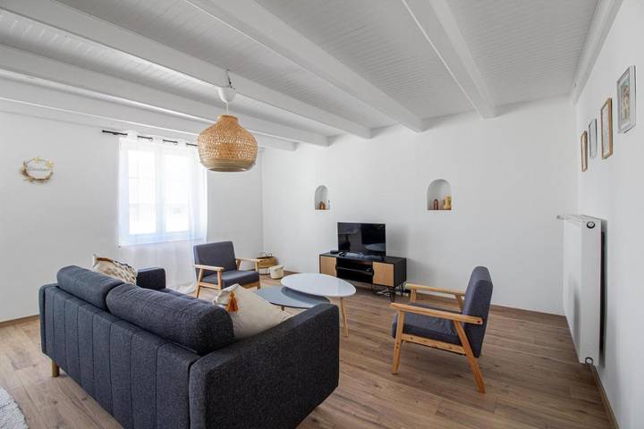 Gîte pour 6 personnes, avec terrasse et jardin à Cattenom - 4