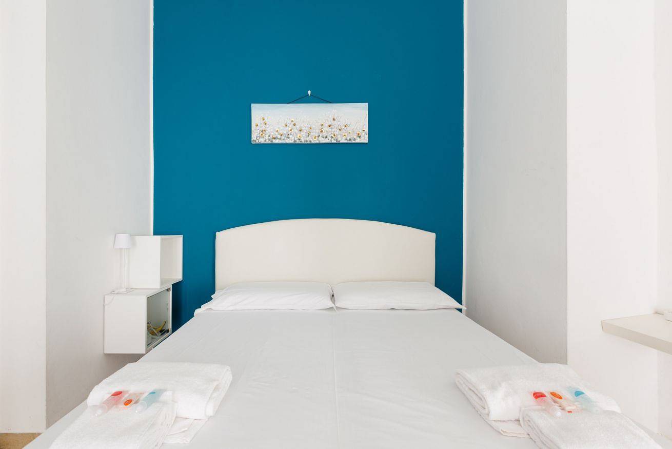 Appartamento intero, Guesthost - Lorenteggio-Frattini Balcony Apartment in Giambellino-Lorenteggio, Milano