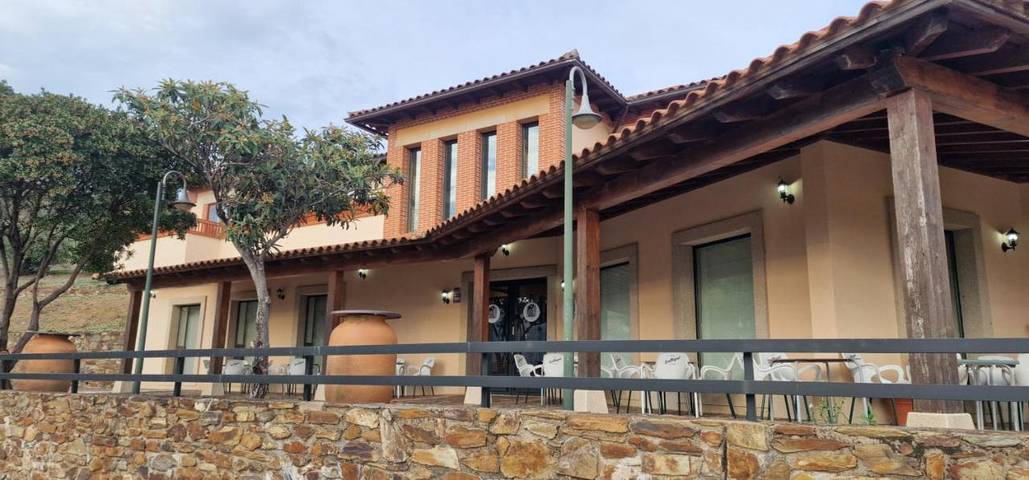 Hotel para 4 personas, con vistas y jardín en Las Villuercas - 3