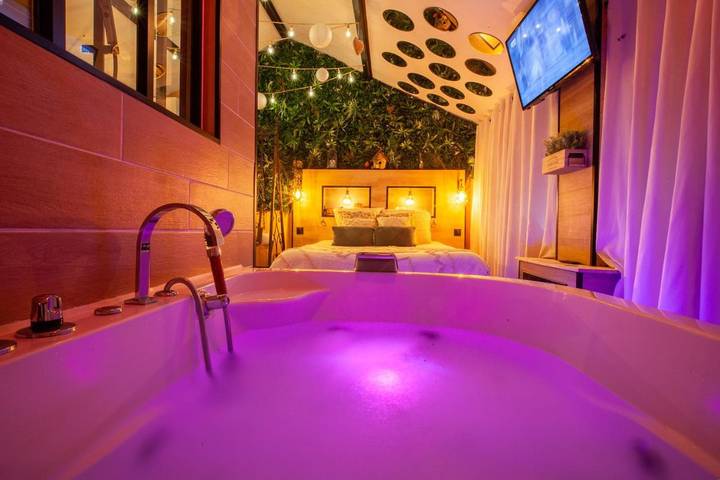 Chambre d’hôte pour 2 personnes, avec jacuzzi