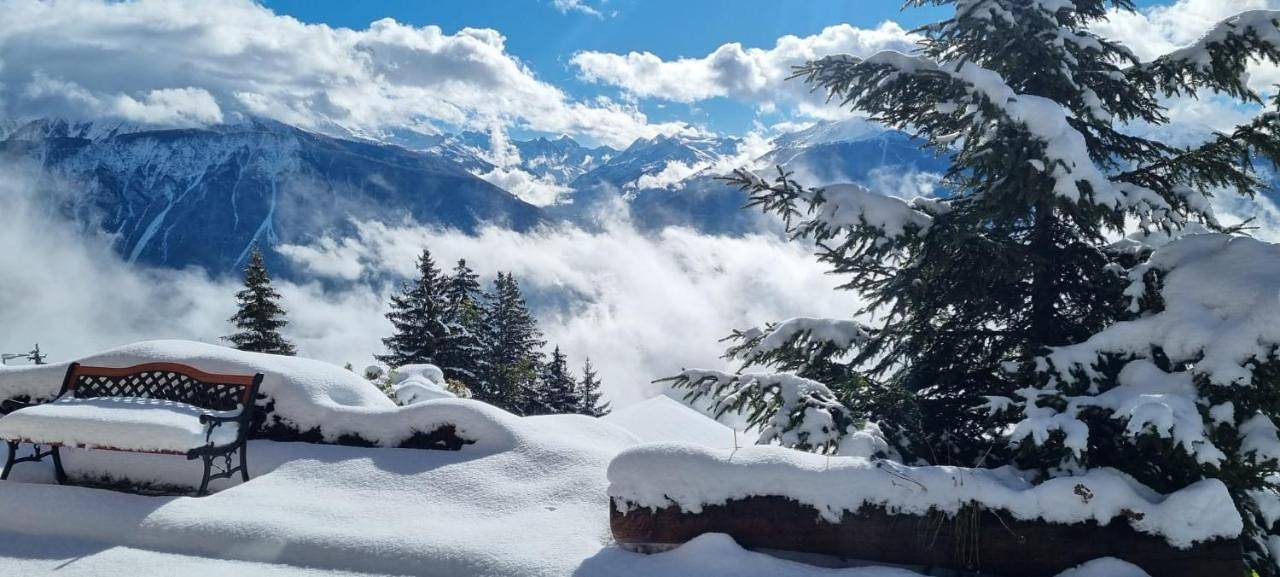 Three-Bedroom Chalet in Mollens, Sion - Sierre & Umgebung