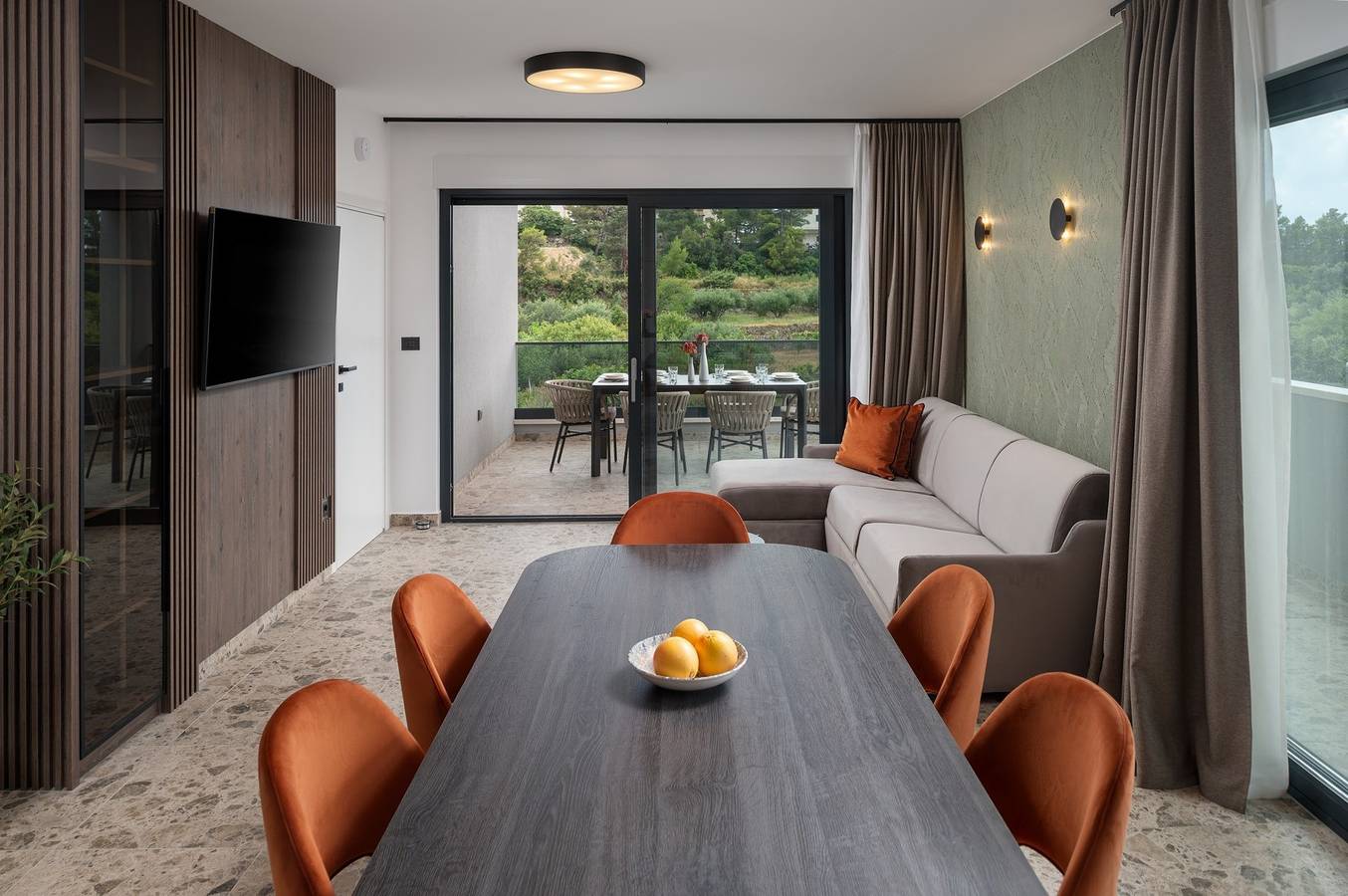 Luxury Villa David's two heated pools 38m2 bbq Seaview in Grljevac (Podstrana), Podstrana