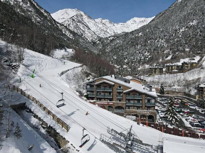 Hôtel pour 2 personnes, avec balcon ainsi que sauna et jacuzzi