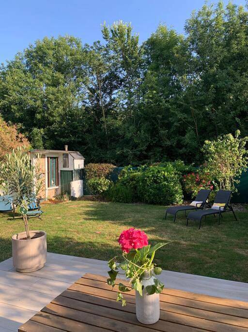 Location de vacances pour 8 personnes, avec vue et terrasse à Saclay - 2