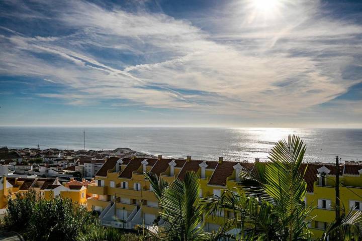 Gîte pour 2 personnes, avec terrasse ainsi que jardin et jacuzzi à Ericeira - 3