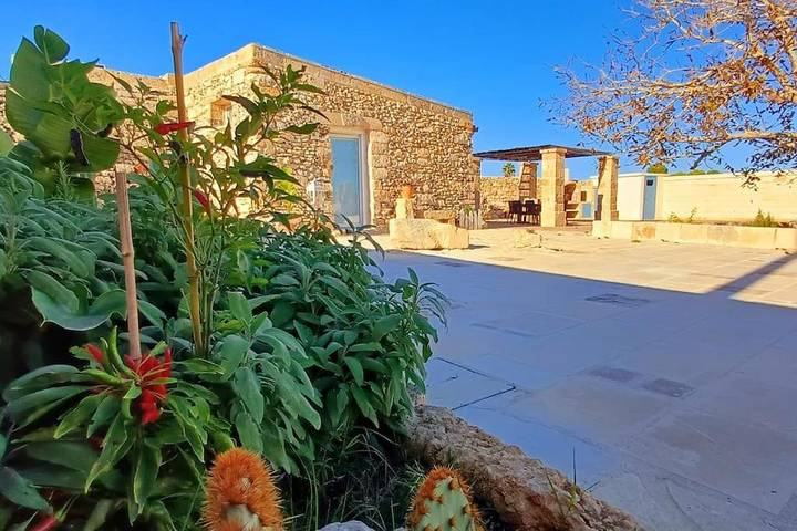 Casa vacanza per 4 persone, con giardino e panorama nonché piscina, con animali domestici - 1