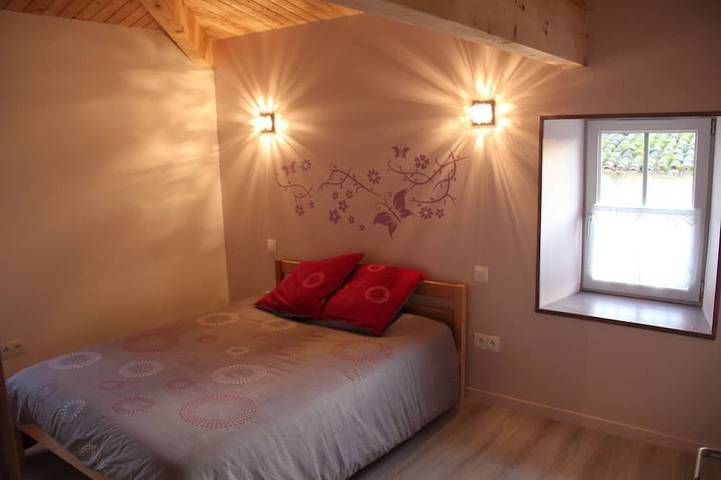 Gîte pour 6 personnes, avec jardin dans Marais Poitevin Le Vanneau Irleau - 2