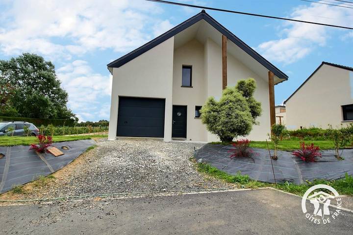Gîte pour 5 personnes, avec jardin dans Plage de la Ville Berneuf - 4