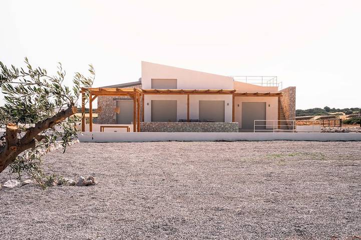 Ferienhaus für 4 Personen, mit Garten und Balkon sowie Whirlpool in Lachania