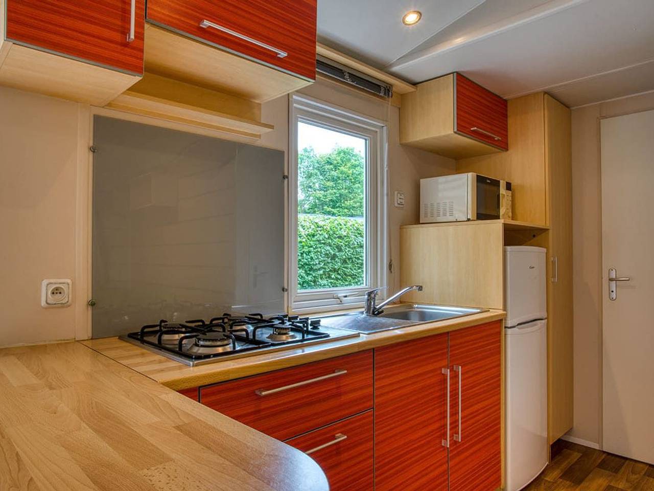 Mobil-home 26m² avec terrasse - 6 personnes in Groléjac, Quercy