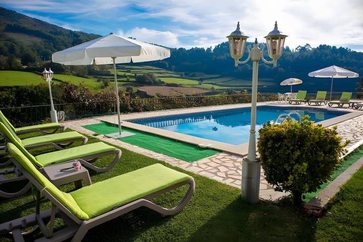Vacation rental for 8 people, with balcony and yard, with pets in Northern Portugal