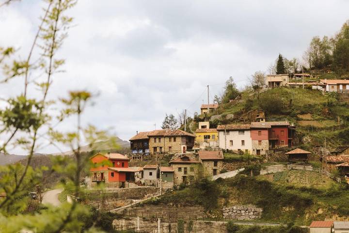 Casa rural para 2 personas, con Terraza además de Jardín y Vistas en Comarca del Caudal