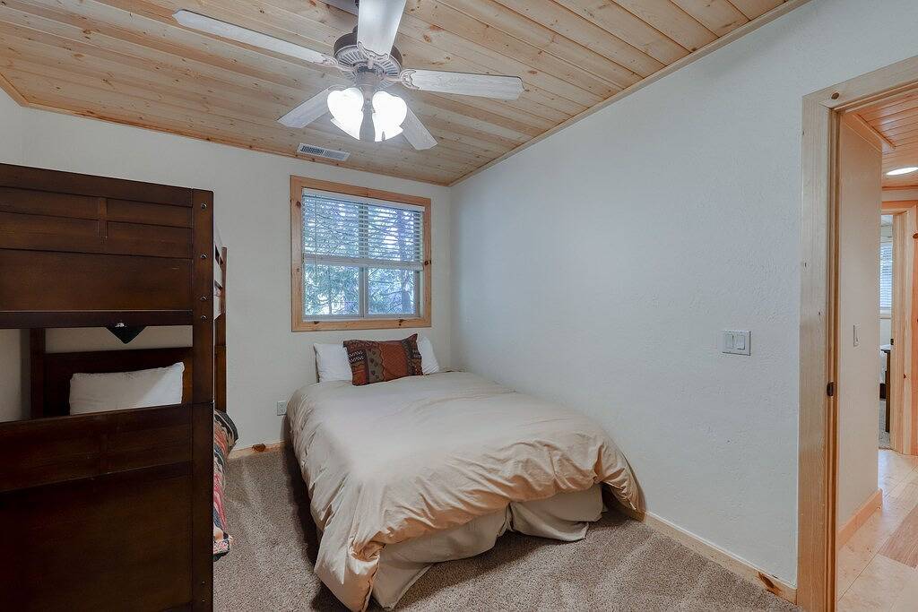 Schöne familienfreundliche Hütte mit toller Lage in der Nähe von Shaver Lake in Shaver Lake, Kings Canyon Nationalpark