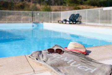 Hôtel pour 2 personnes, avec sauna et jardin ainsi que terrasse et piscine dans le Var