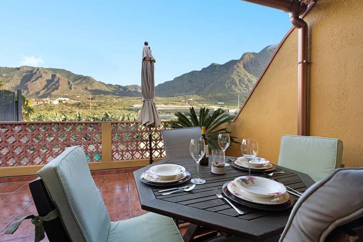 Ferienhaus 'La Cuadra' mit Meerblick, privater Terrasse und Wlan in Buenavista del Norte, Teneriffa Nord
