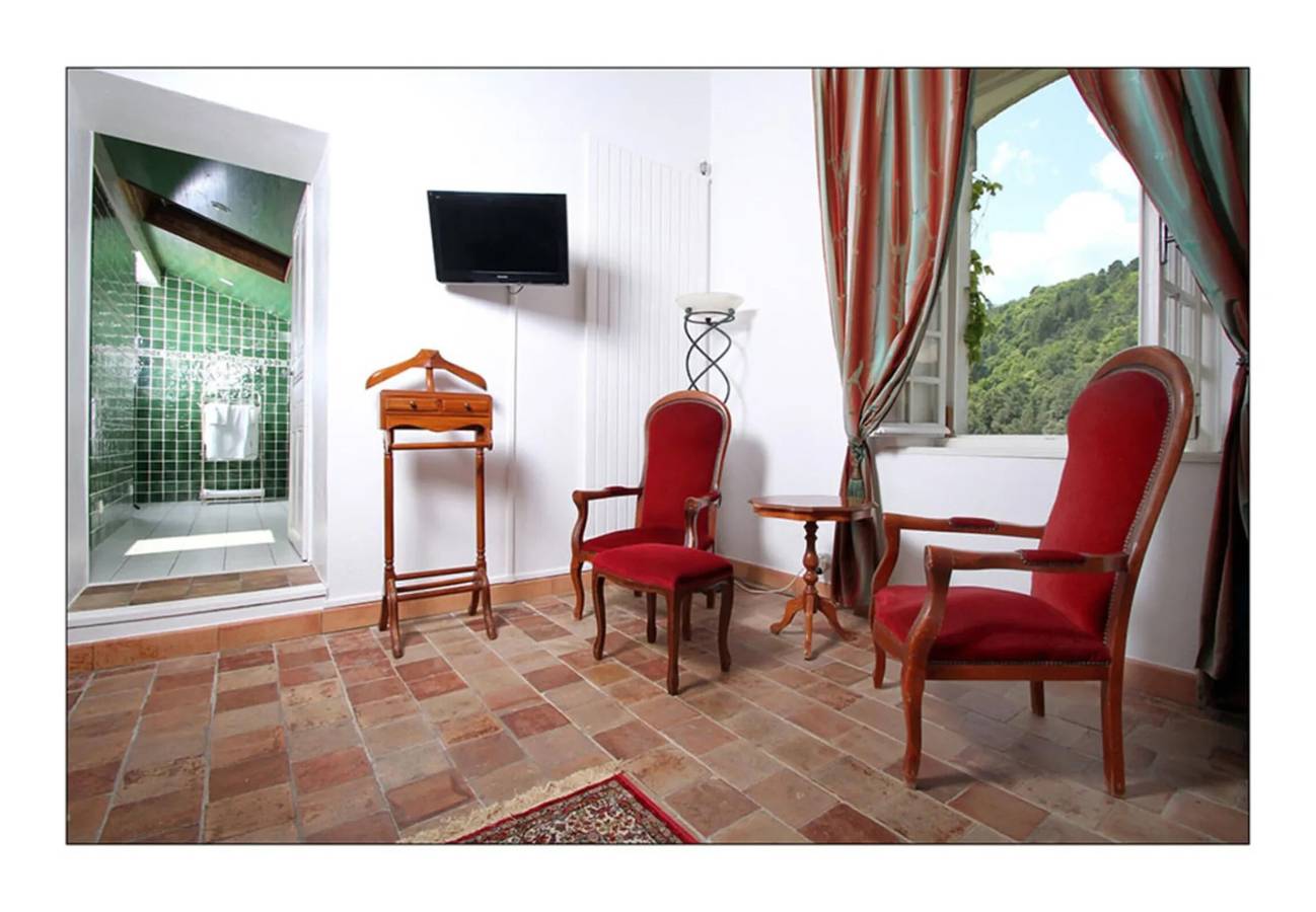 Ganzes Studio, Studio „Papillon“ mit Bergblick, Wlan und Klimaanlage in Vals-les-Bains, Parc naturel régional des Monts d'Ardèche