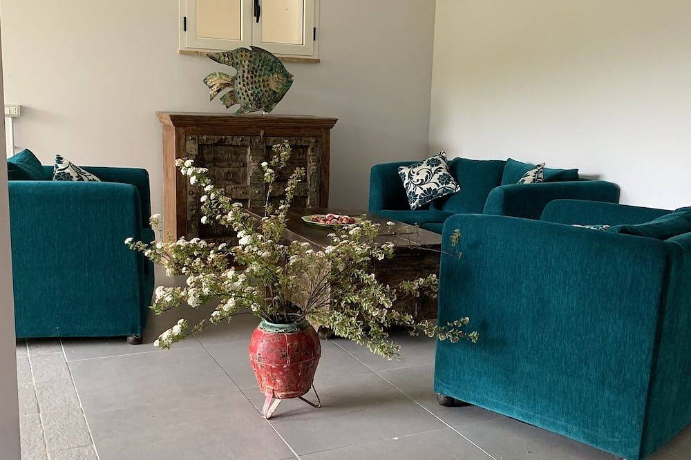 Villa with the best location and view in all fermo in Amandola, Nationalpark Monti Sibillini