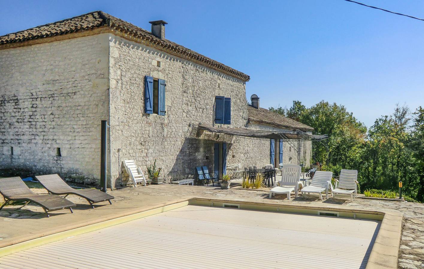 Appartement de luxe avec piscine et parking à Fauroux - seulement 2km du centre ville in Fauroux, Quercy