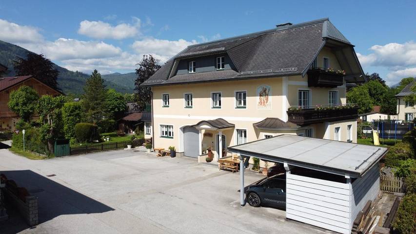 Ferienwohnung für 4 Personen, mit Garten und Ausblick sowie Seeblick in Strobl - 2