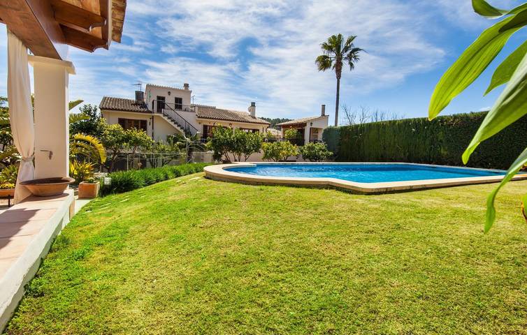 Wolkenstein Apartment mit Pool, Terrasse & AC | Nähe Stadtzentrum in Selva, Mallorca Inselmitte