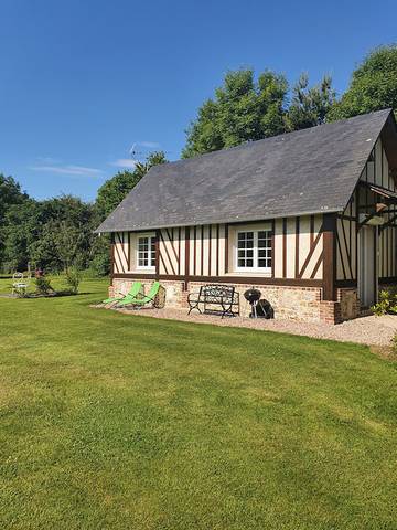 Studio pour 2 personnes, avec jardin et terrasse dans l' Eure