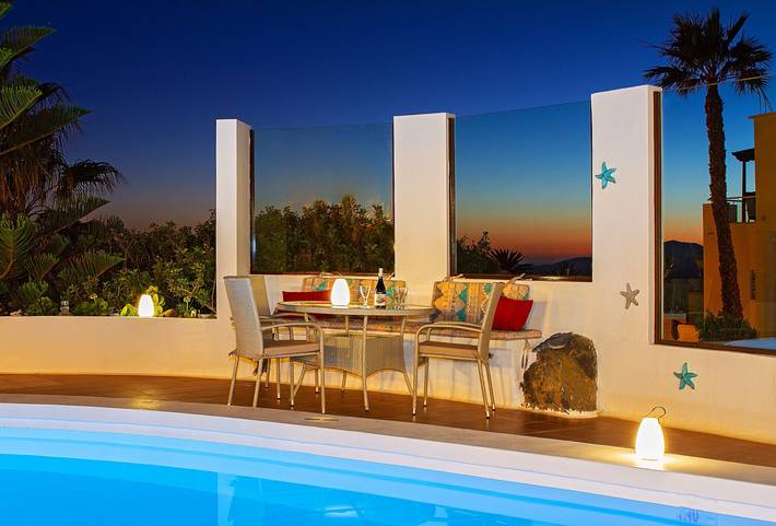 Ferienvilla 'Haere Mai' mit Meerblick, Privatem Pool und Wlan in La Asomada, Tías
