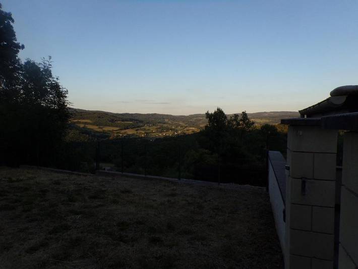 Location de vacances pour 4 personnes, avec terrasse ainsi que vue et jardin à Château-Chinon (Ville) - 4