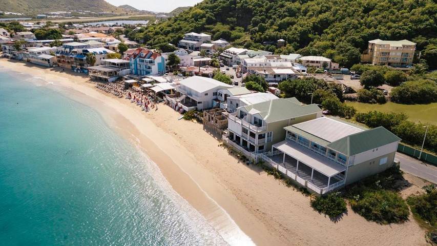 Gîte pour 2 personnes, avec piscine ainsi que vue et terrasse dans Baie de Grand Case - 2