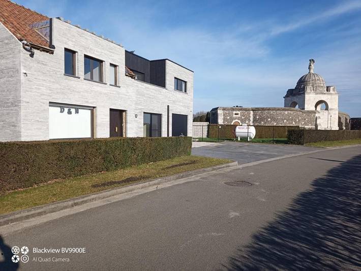 Location de vacances pour 10 personnes, avec jardin et vue à Zonnebeke