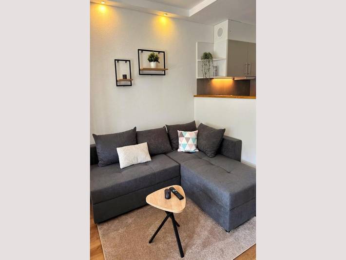 Vakantiewoning voor 3 personen, with sauna and balkon as well as zwembad, kindvriendelijk in Usseln