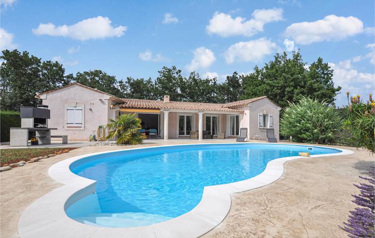 Location de vacances pour 6 personnes, avec terrasse et piscine à Saint-Cézaire-sur-Siagne - 2