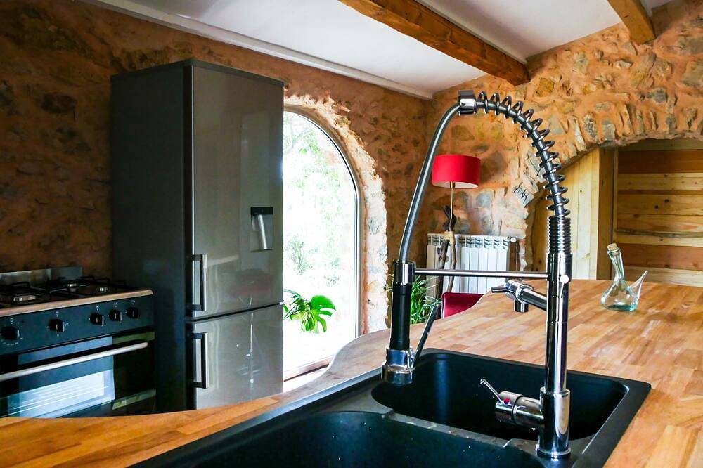 Chambre romantique dans un grand gite en pleine nature in Fitou, Côte méditerranéenne (France)
