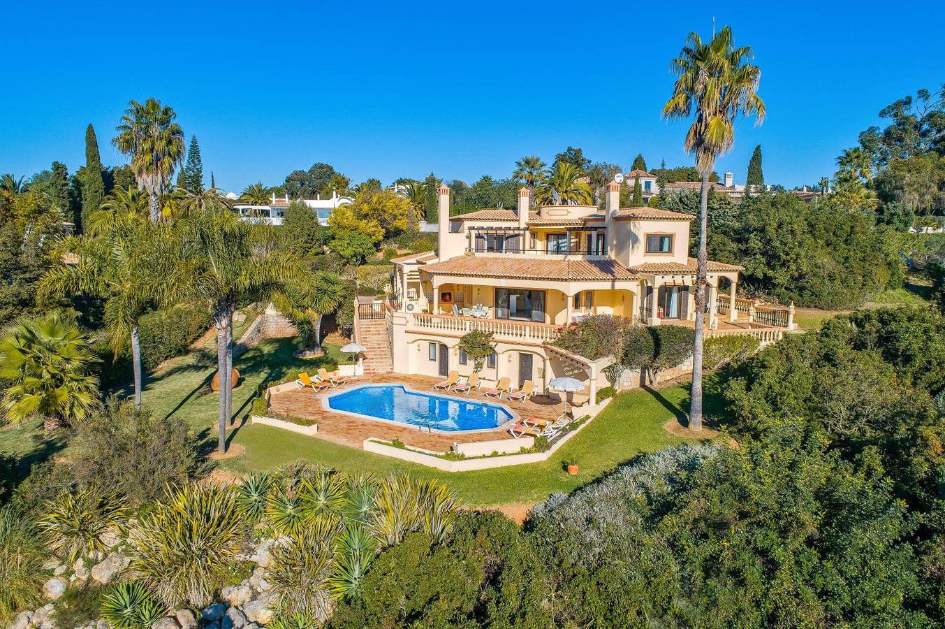 Villa für 8 Personen mit Garten in Carvoeiro, Lagoa