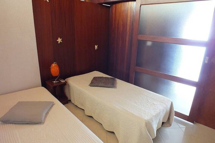 Gîte pour 4 personnes, avec terrasse ainsi que jardin et piscine dans Plage Mar Vivo - 4