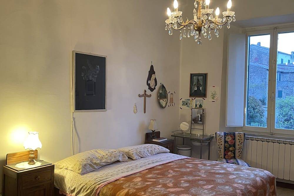 Appartamento intero, Incantevole appartamento nel centro storico con ampio terrazzo e splendida vista in Montalcino, Val d’Orcia
