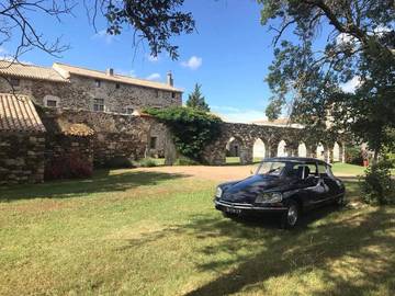 Chambre d’hôte pour 4 personnes, avec jardin et vue ainsi que piscine et terrasse à Villardonnel