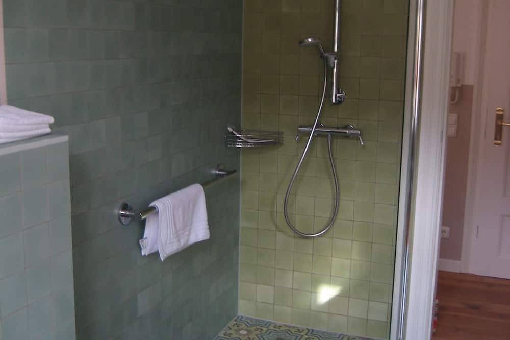 Ganze Wohnung, Schloss-und Seeblick Apartment in Rheinsberger See, Rheinsberg