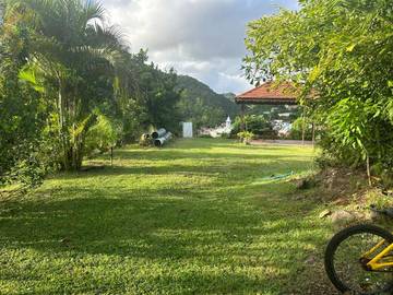 Gîte pour 2 personnes, avec vue et jardin à Rivière-Pilote