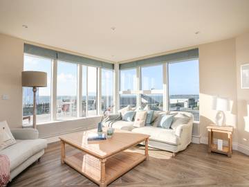 Cottage for 12 People in Trearddur Bay, North-Wales, Photo 2