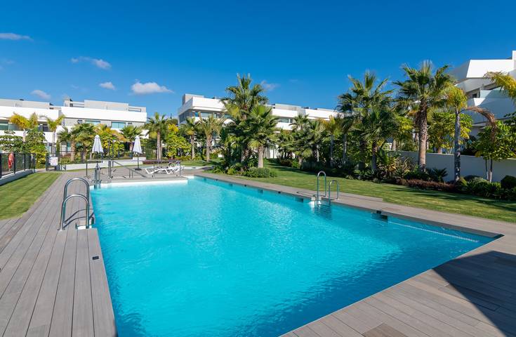 Luxurious Townhouse & Rooftop Plunge Pool in Playa de La Cala - El Torreón (Mijas), Mijas