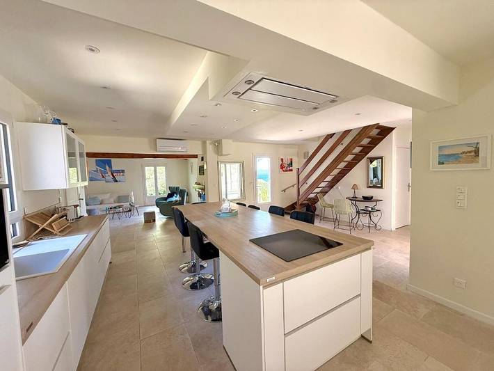 Villa pour 6 personnes, avec jardin ainsi que piscine et vue dans La Madrague - 2