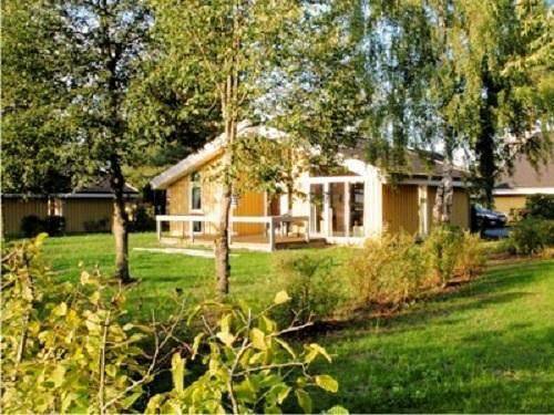 Ferienhaus für 4 Personen, mit Whirlpool und Terrasse sowie Garten und Sauna in Granzow