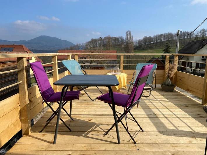 Chambre d’hôte pour 2 personnes, avec Balcon et Terrasse ainsi que Jardin et Piscine