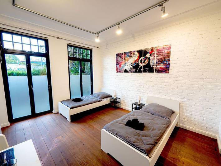 Ferienwohnung für 8 Personen, mit Garten und Terrasse in Ahrensburg